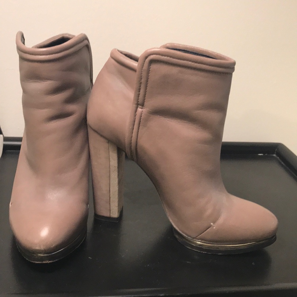 Rachel Roy grey Booties